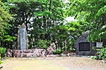 野呂栄太郎記念碑
